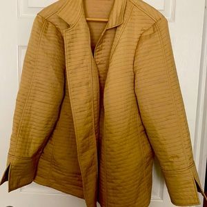 Light weight spring into fall jacket. Unlined. 20W